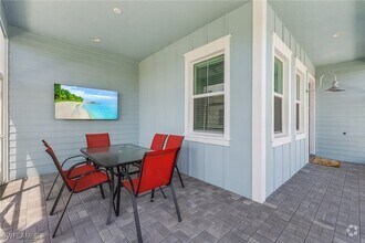Building Photo - 6995 Saona CT