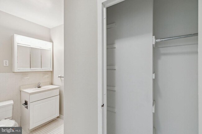 Foto del edificio - 135 S 19th St