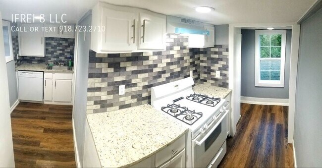 Foto del edificio - 415 1/2 E Oklahoma Street-