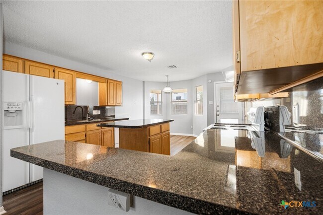 Building Photo - 4203 Fieldcrest Dr