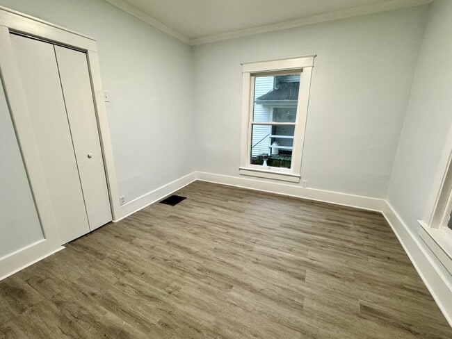 Foto del edificio - 1126 N Morrison St