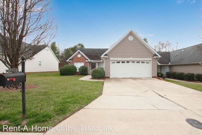 Foto del edificio - 3 br, 2 bath House - 5622 Roundup Circle