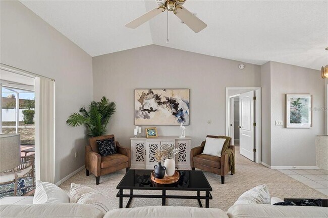 Foto del edificio - 11349 Sand Hill Ave