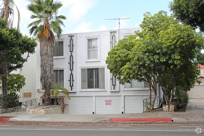 Building Photo - 1028 14th St