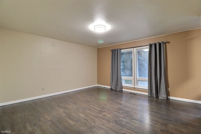 Building Photo - 3 br, 1.5 bath House - 26804 17th Place South