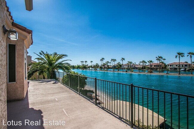 Foto del edificio - 5 br, 4 bath House - 1498 W Commerce Ave.