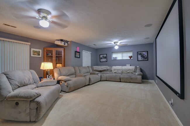 Building Photo - 4 bedroom/3 bathroom coming soon to Mount ...
