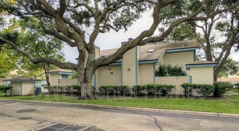 Photo - 1104 Defender Ct W