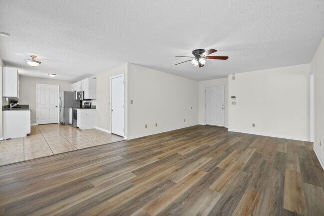 Building Photo - 3269 Tabby Dr