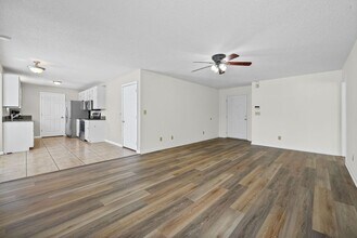 Building Photo - 3269 Tabby Dr