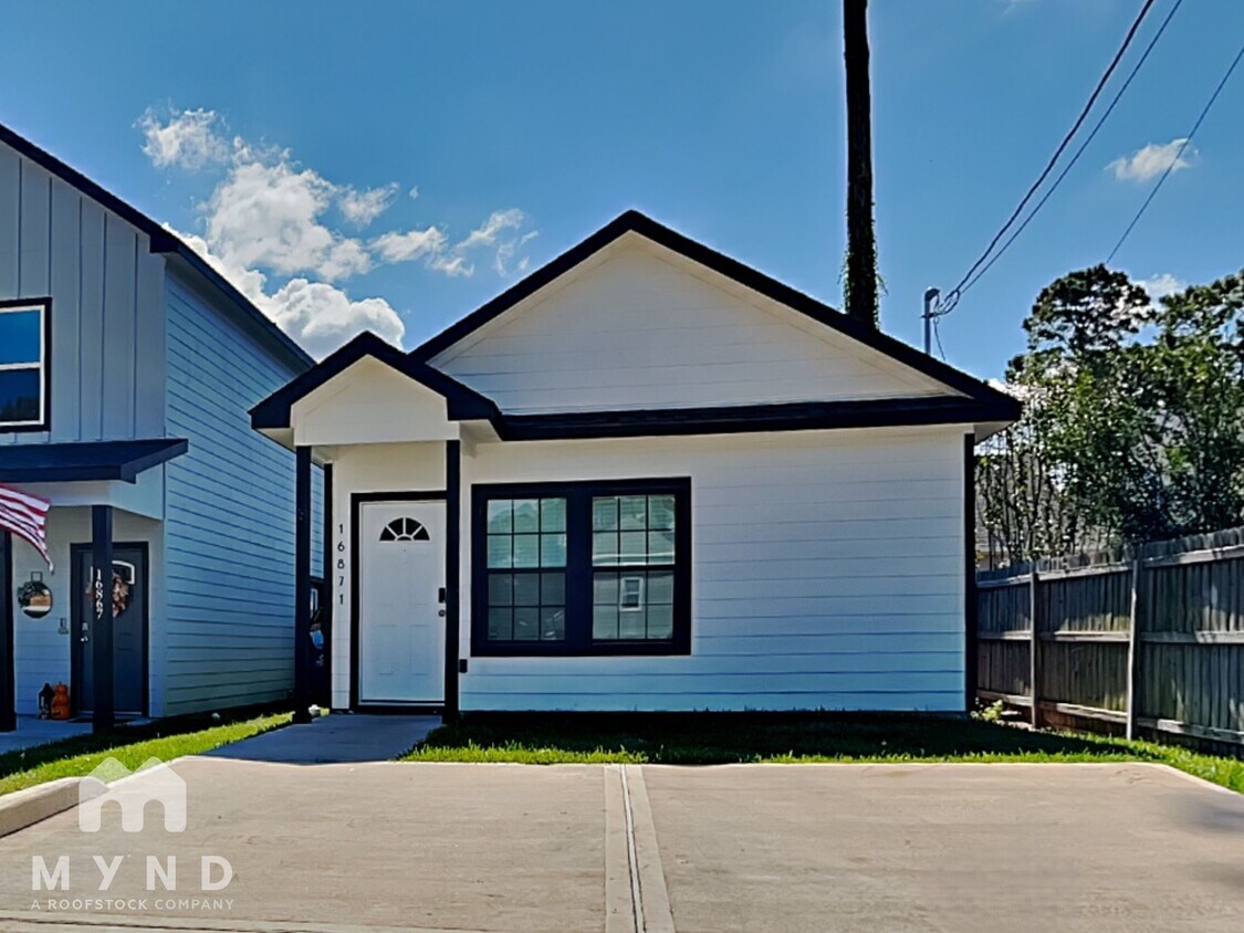 Foto principal - 16871 W Juneau St