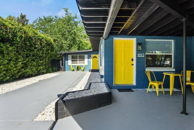 Foto del edificio - 1422 Dauphin Ln