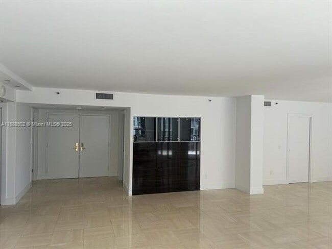 Photo - 10175 Collins Ave Apartment