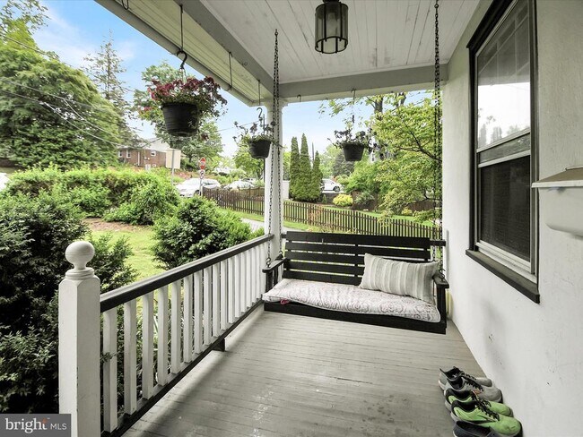 Foto del edificio - 3 Bells Mill Rd