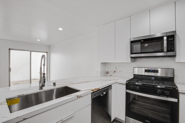 Building Photo - Haskell Village Apartments