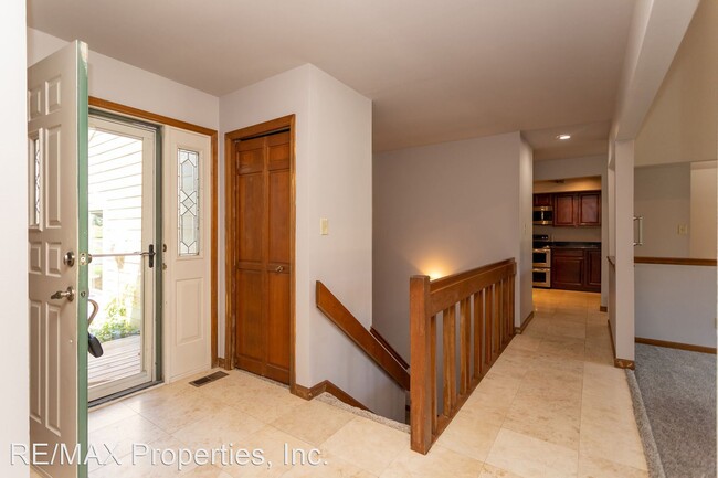 Foto del edificio - 3 br, 3 bath House - 23 Woodbridge Drive