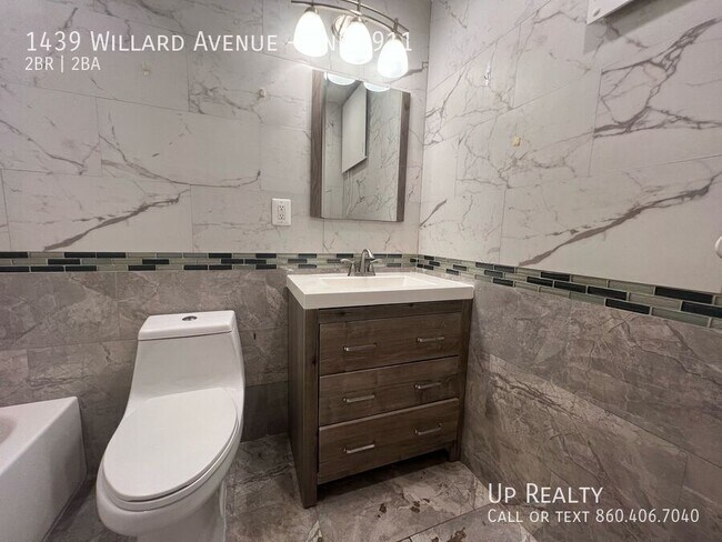 Foto del edificio - 1439 Willard Ave
