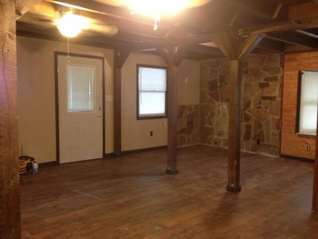 Building Photo - 52 Railroad St SW