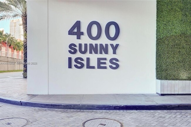 Foto del edificio - 400 Sunny Isles Blvd