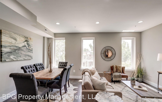 Building Photo - 3 br, 2 bath House - 1207 Kennedy St. NW #2