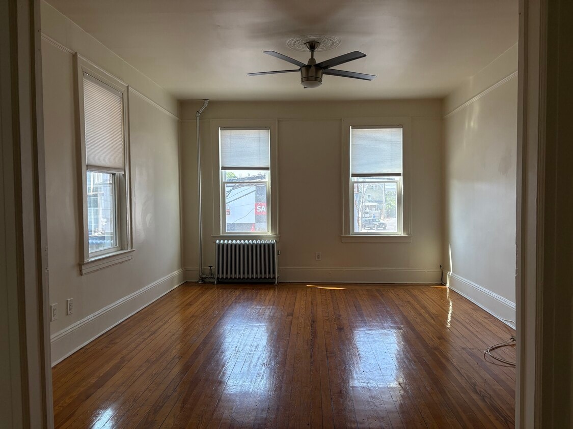 Primary Photo - 353 Central Ave