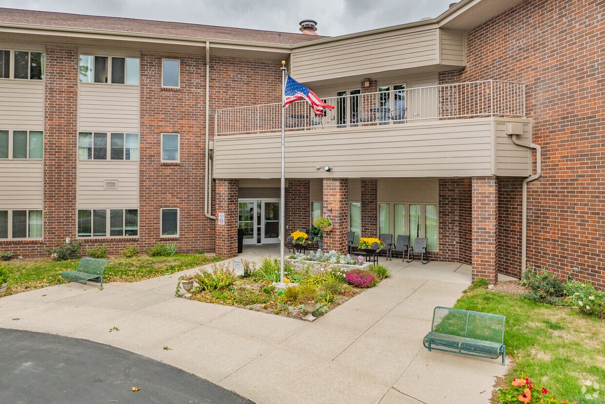 Entrance - Keystone Apartments