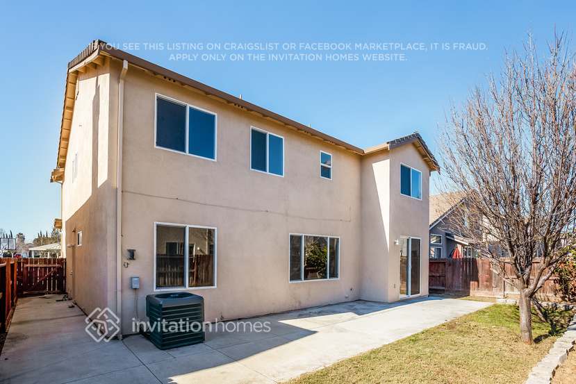 Foto del edificio - 1412 Parkington Ln