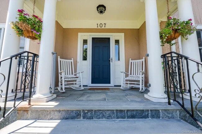Building Photo - 107 Puritan Dr