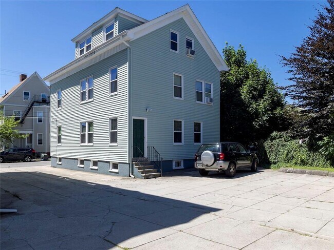 Building Photo - 509 Washington St