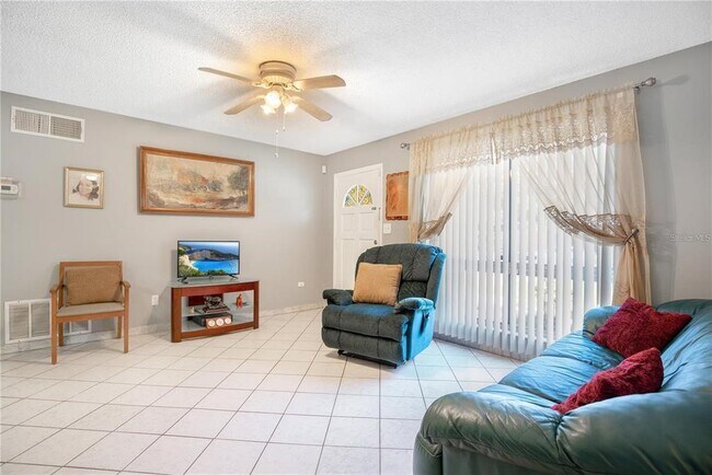 Foto del edificio - 10119 Arbor Ridge Trail