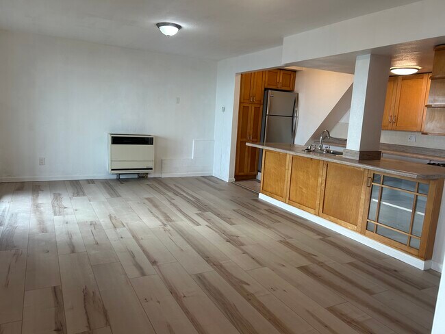 Foto del edificio - 187 Oakridge Dr