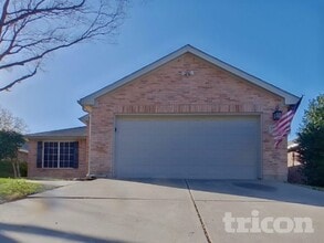 Building Photo - 13201 Fencerow Rd