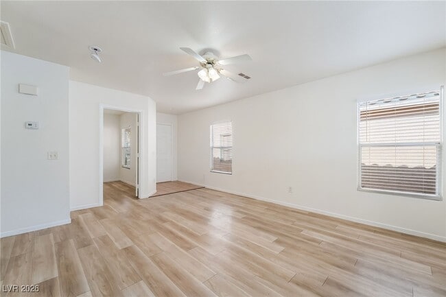 Foto del edificio - 5474 Jacobs Field St