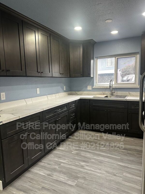 Foto del edificio - 111 Nancy Ln