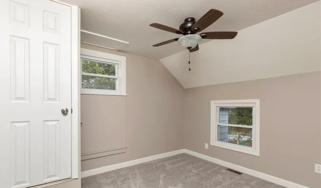 Building Photo - 60 W Davis St