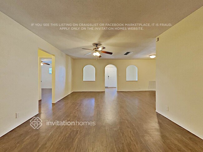 Foto del edificio - 1660 67th Ave S