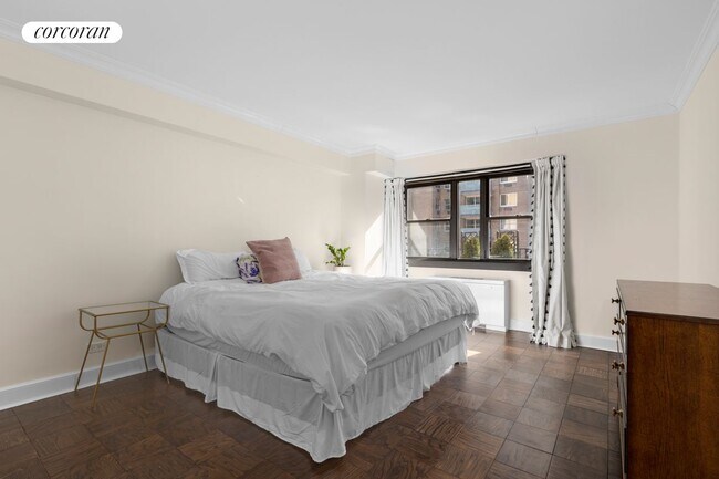 Building Photo - 235 E 87th St