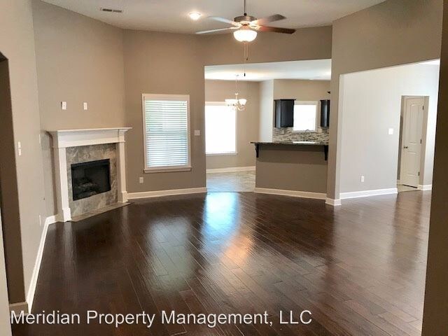 Building Photo - 4 br, 2 bath House - 6235 Vera Lane