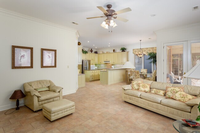 Foto del edificio - 117 Tanglewood Dr