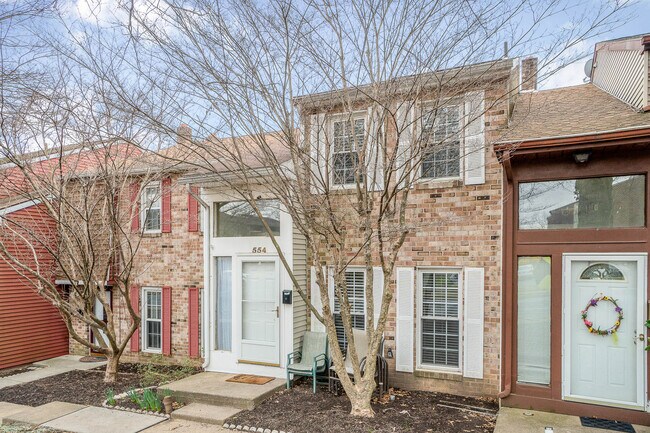 Building Photo - 554 Lopax Rd