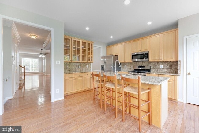 Building Photo - 45781 Mountain Pine Square