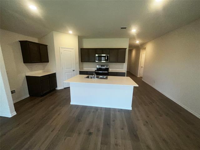 Foto del edificio - 3913 White Rock Rd