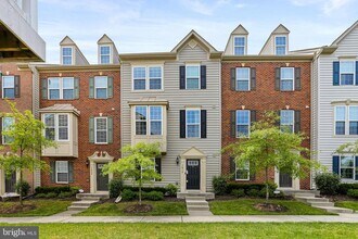 Building Photo - 7610 Golden Slumber Ln