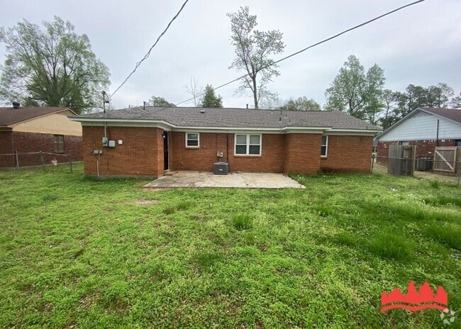 Building Photo - 5303 Villa Del Rey Dr