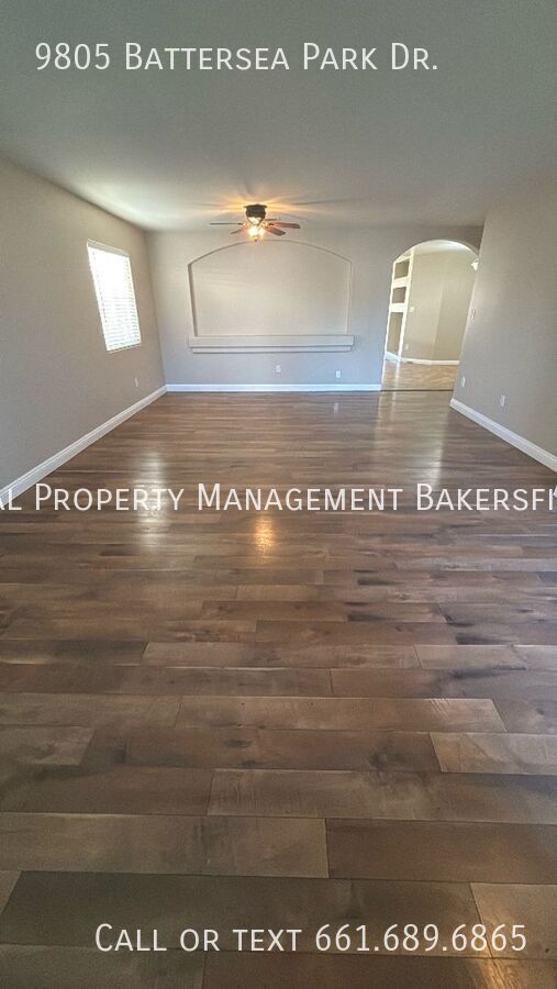 Building Photo - 9805 Battersea Park Dr