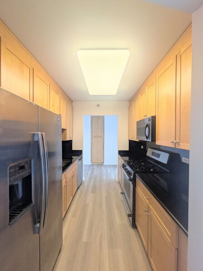 Foto del edificio - 33 W Ontario St