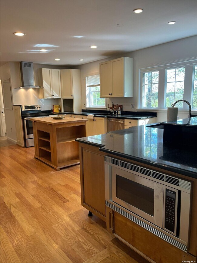 Foto del edificio - 154 Beverly Rd