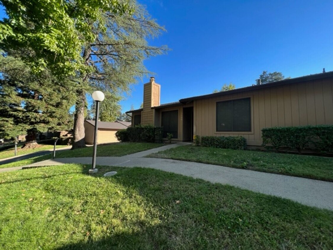 5600 Spyglass Ln, Citrus Heights, CA 95610 Townhome Rentals in Citrus