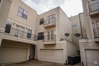 Building Photo - 4411 Koehler St