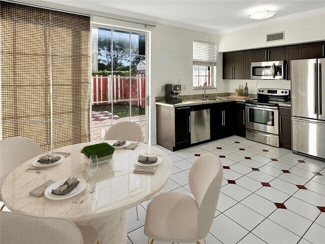 Foto del edificio - 8715 SW 152nd Ave